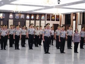 Polri resmi memberikan kenaikan pangkat kepada 27 perwira tinggi (Pati) dalam upacara di Rupattama Mabes Polri, Jumat (12/9/2025). (Foto : Dok. Divisi HUmas Polri)